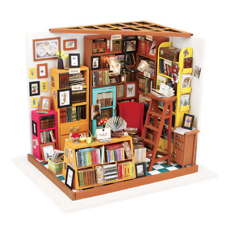 Rolife Sam’s Study DG102 – farverig DIY miniature boghandel med reoler, stige og LED‑lys.